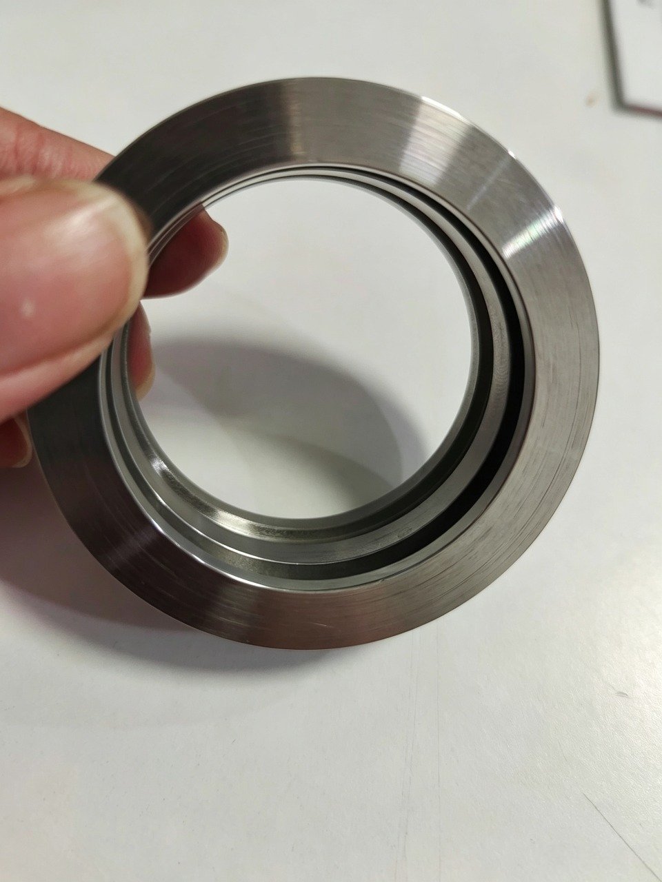 Precision ground tungsten carbide pins and gauges